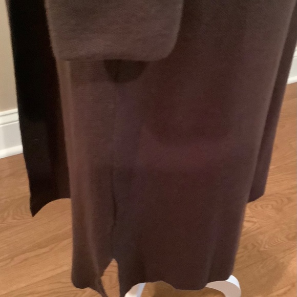 Brown duster - Picture 5 of 13